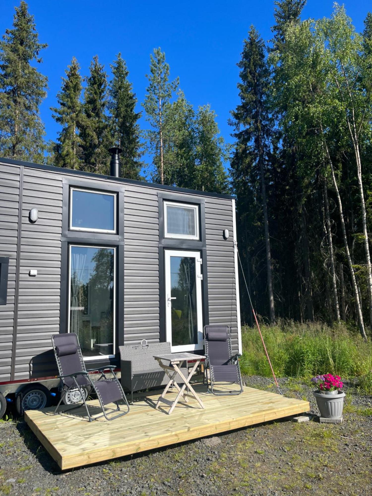 トルニオ Luxus Tiny House Saagalaヴィラ エクステリア 写真